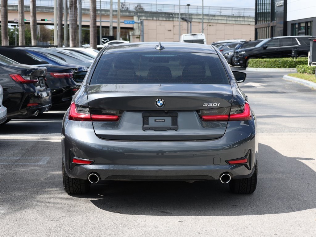 2023 BMW 3 Series 330i - 8