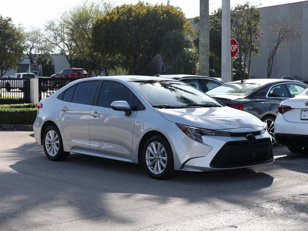 2023 Toyota Corolla LE - 4