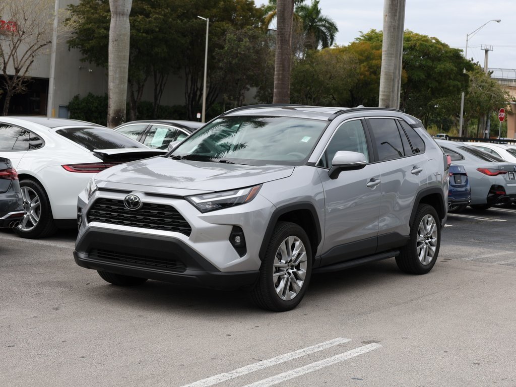 2023 Toyota RAV4 XLE