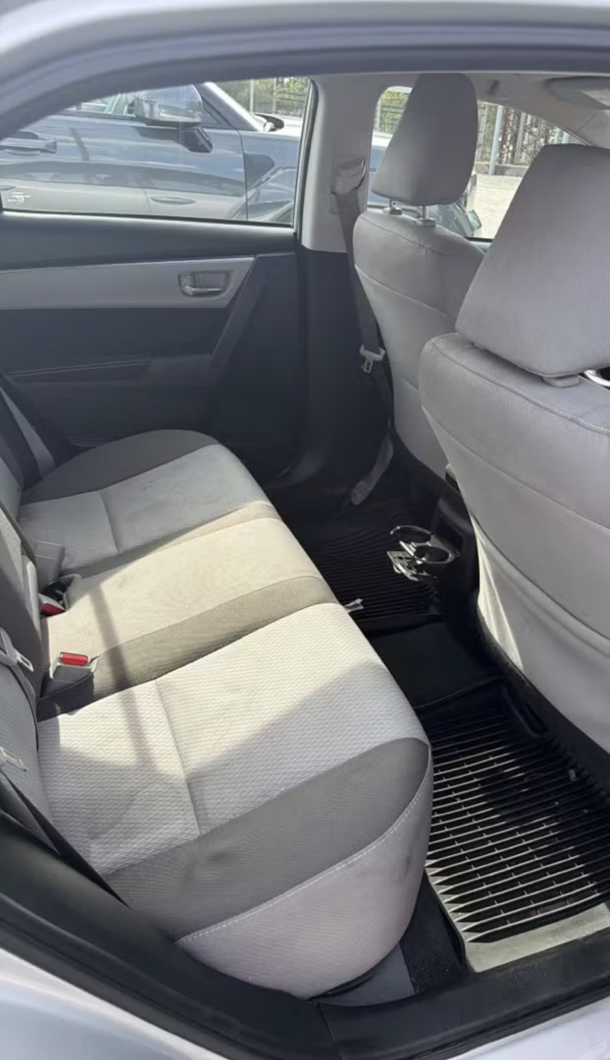 2017 Toyota Corolla LE - 11