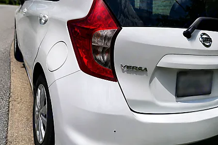 2017 Nissan Versa Note S Plus - 4