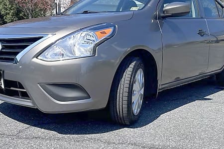 2017 Nissan Versa 1.6 SL - 12