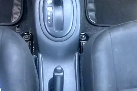 2017 Nissan Versa 1.6 SL - 13