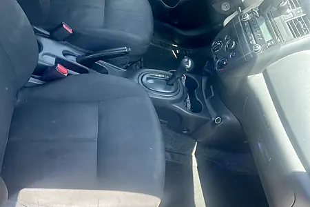 2017 Nissan Versa 1.6 SL - 16