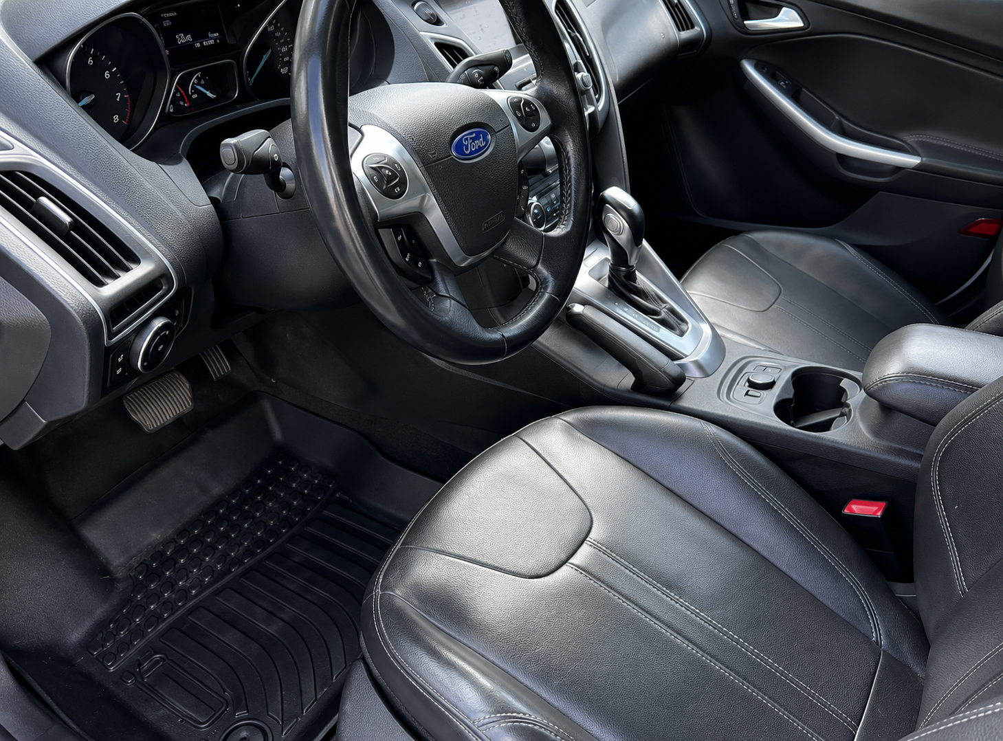 2014 Ford Focus Titanium - 5