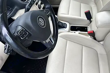 2016 Volkswagen Tiguan S - 2
