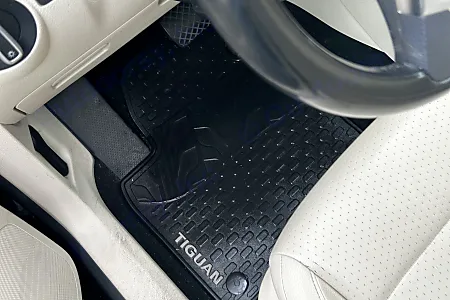 2016 Volkswagen Tiguan S - 12