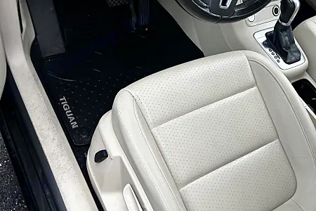 2016 Volkswagen Tiguan S - 13