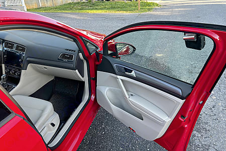 2018 Volkswagen Golf TSI SE - 7