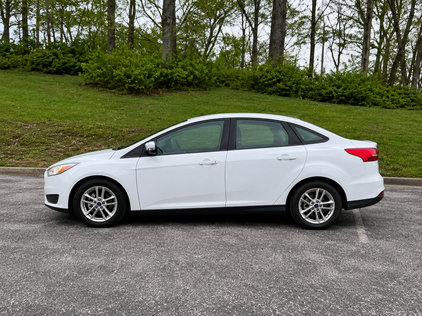 2017 Ford Focus SE - 2