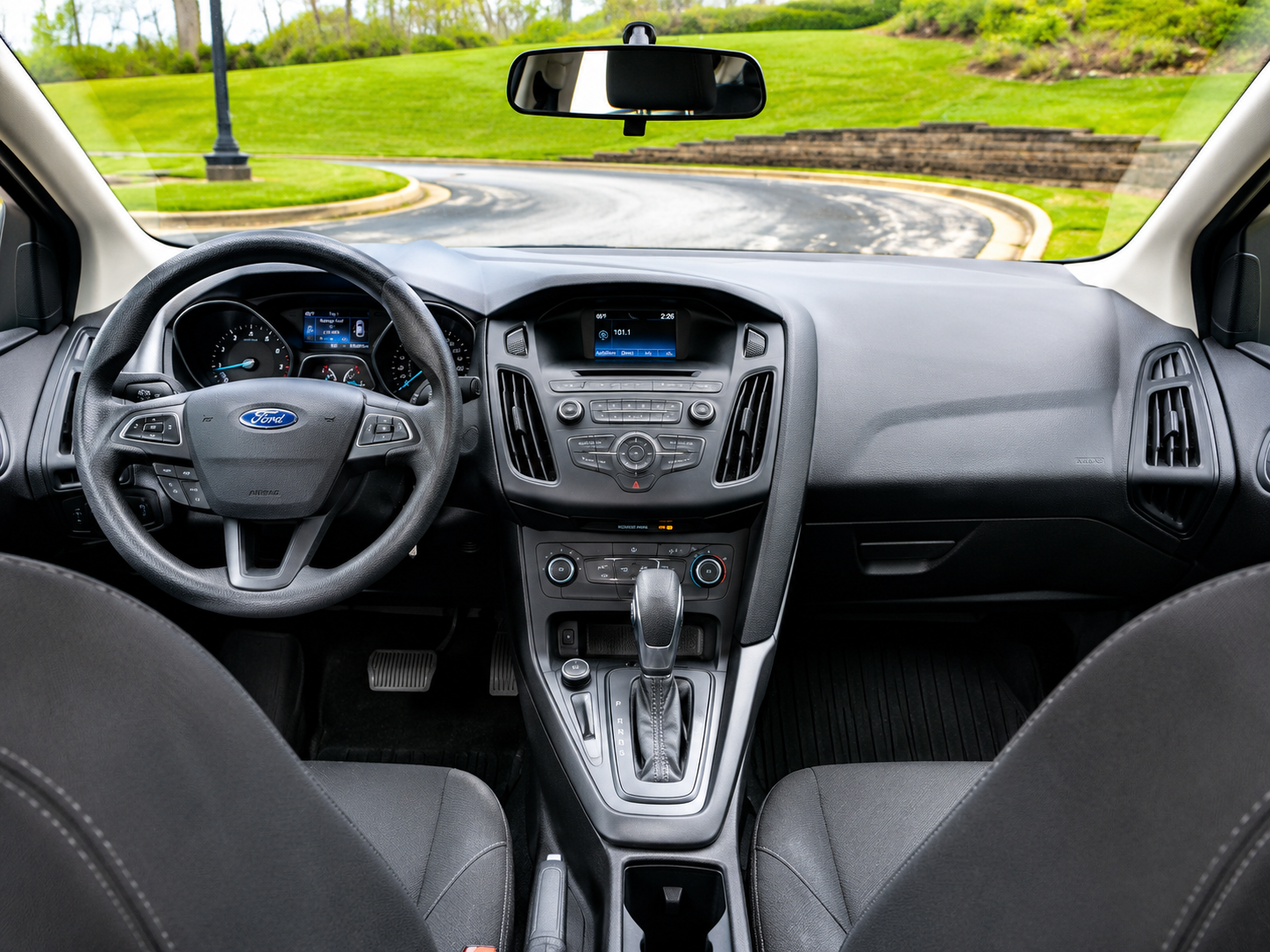 2017 Ford Focus SE - 4