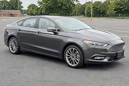 2018 Ford Fusion SE - 1
