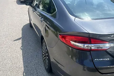 2018 Ford Fusion SE - 5