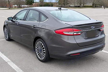2018 Ford Fusion SE - 23