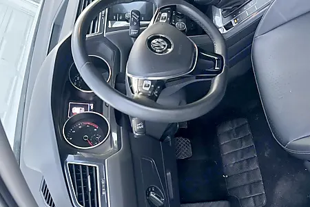 2020 Volkswagen Tiguan 2.0T SE - 6