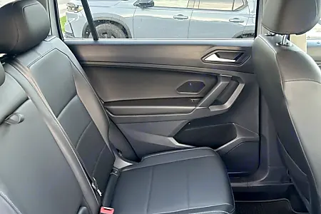 2020 Volkswagen Tiguan 2.0T SE - 15