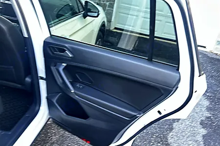 2020 Volkswagen Tiguan 2.0T SE - 17
