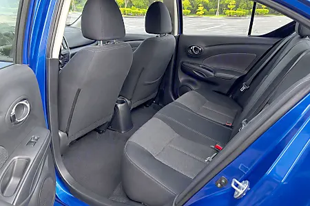 2016 Nissan Versa 1.6 SL - 10