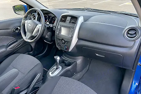 2016 Nissan Versa 1.6 SL - 13