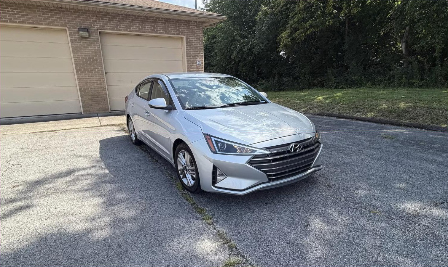 2020 Hyundai Elantra SEL - 6