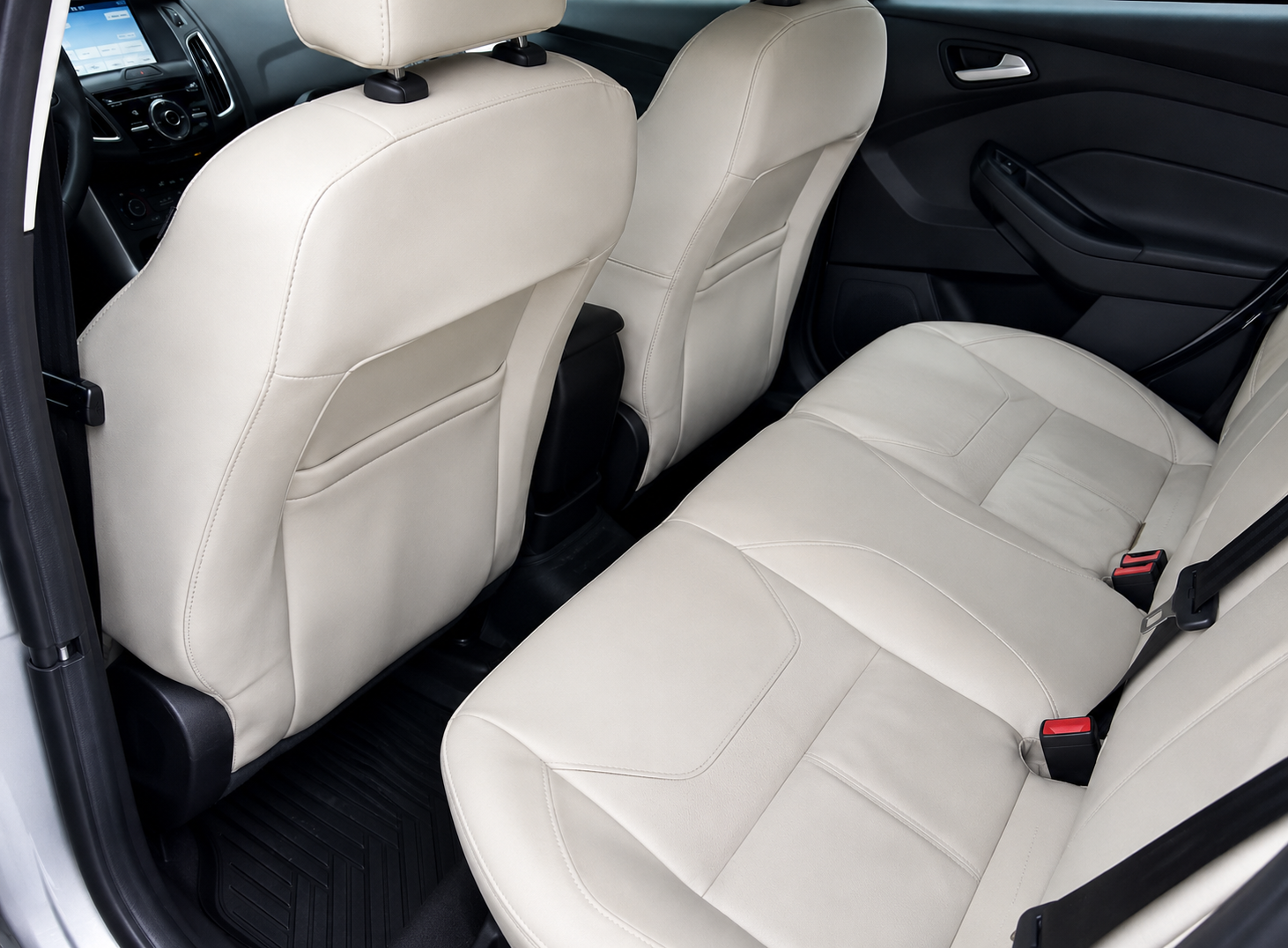 2017 Ford Focus Titanium - 5