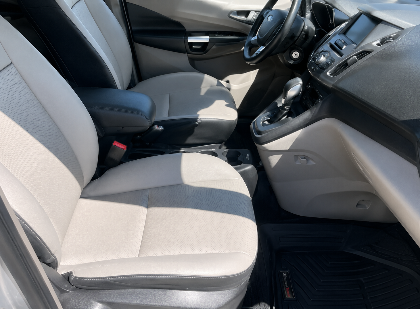 2014 Ford Transit Connect Passenger XLT - 6