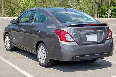 2018 Nissan Versa 1.6 SL - 7
