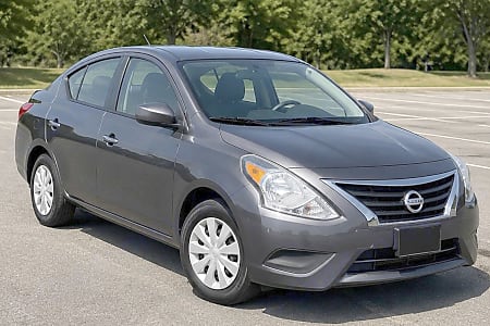 2018 Nissan Versa 1.6 SL - 11