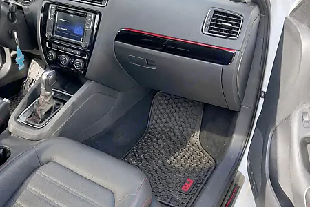 2017 Volkswagen Jetta GLI - 7