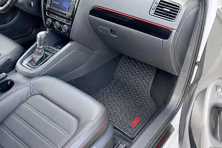 2017 Volkswagen Jetta GLI - 8