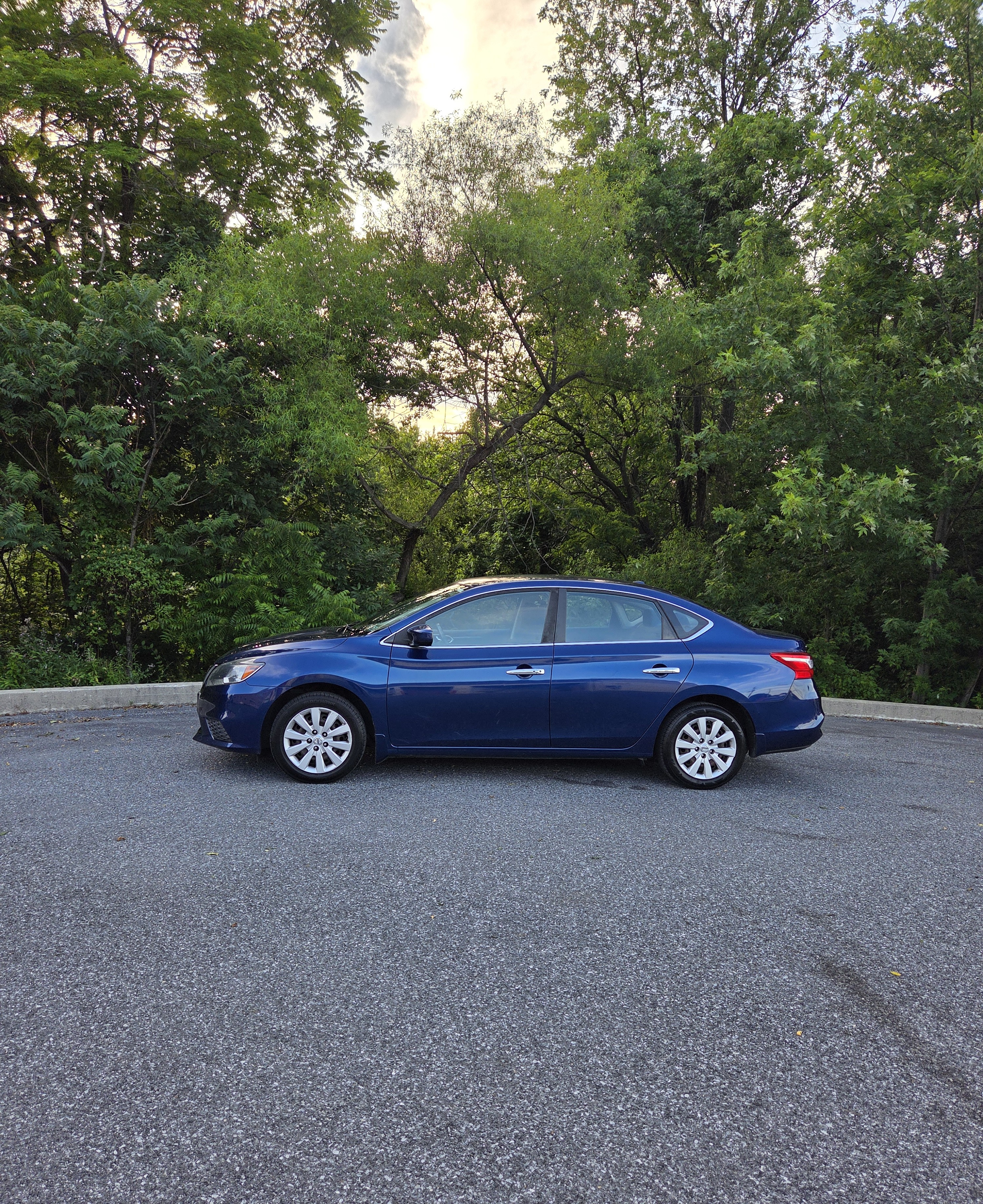 2016 Nissan Sentra SV — Fuel Efficient & Practical - 2