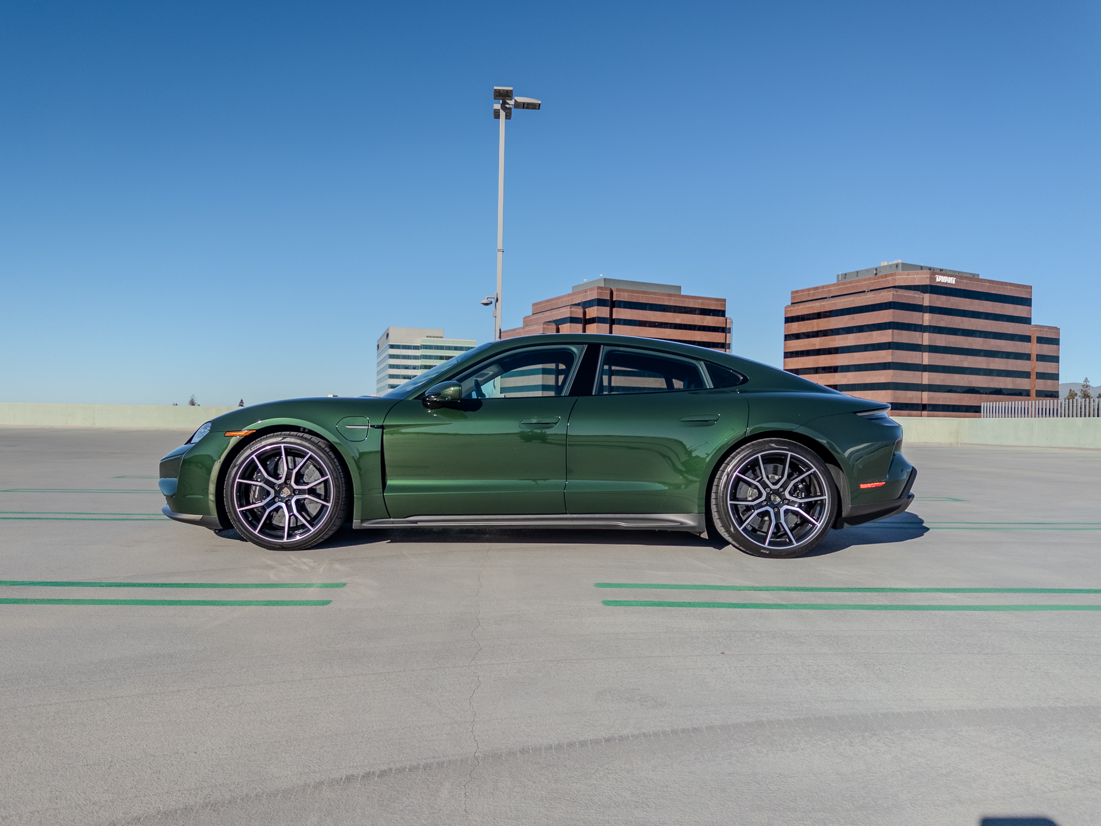 2025 Porsche Taycan Turbo S - 4