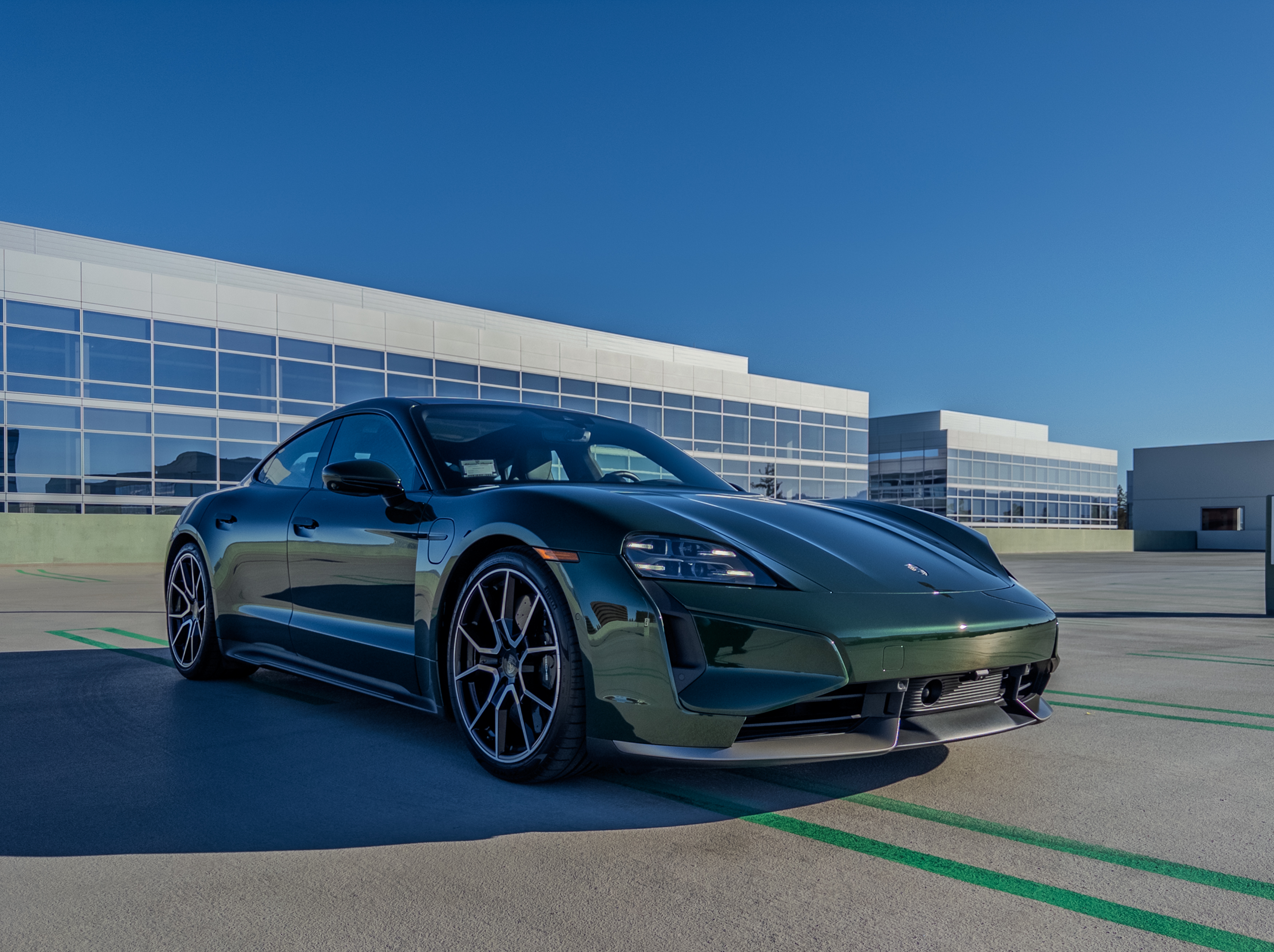 2025 Porsche Taycan Turbo S - 20
