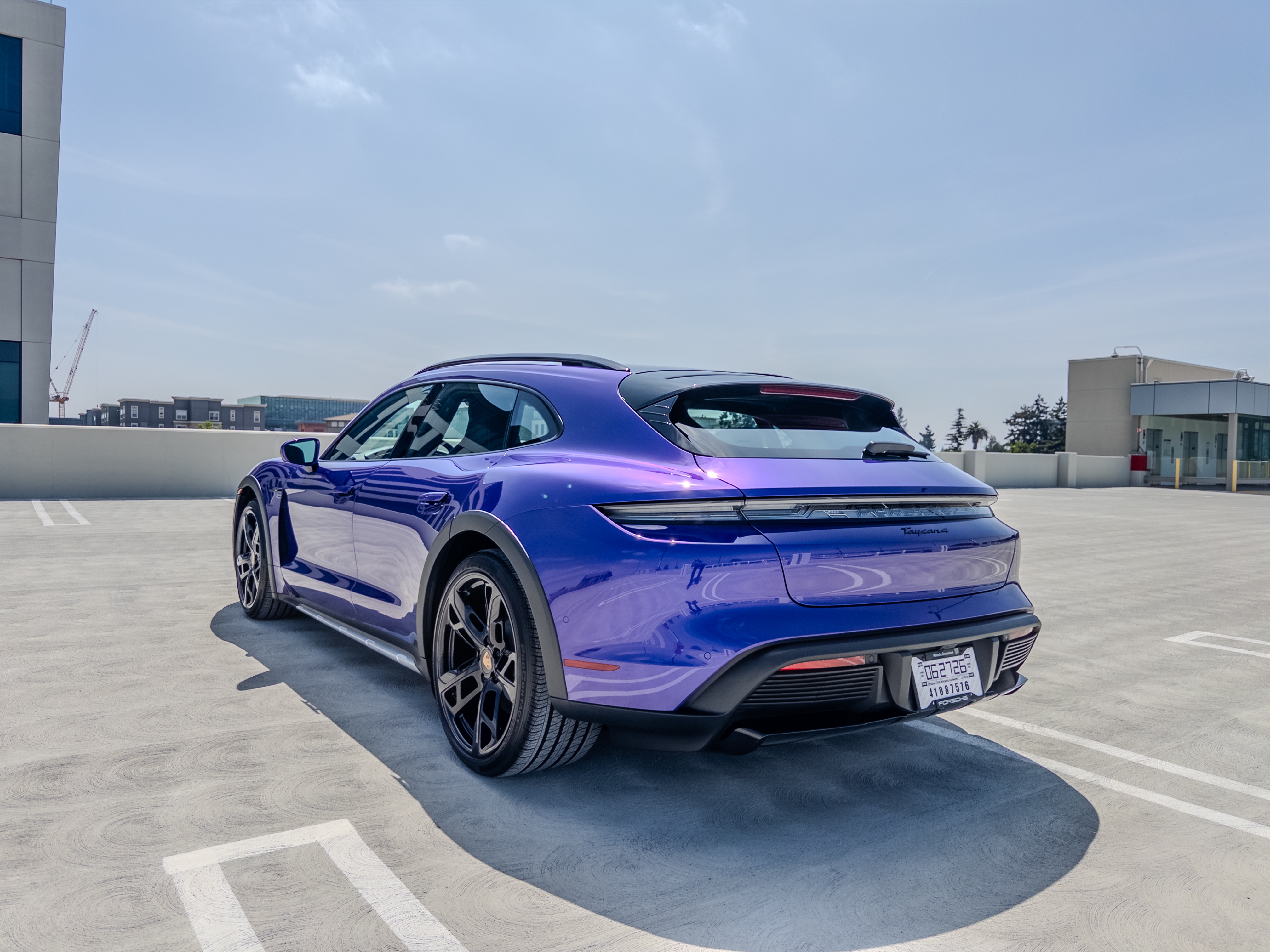 2025 Porsche Taycan Cross Turismo 4 - 10