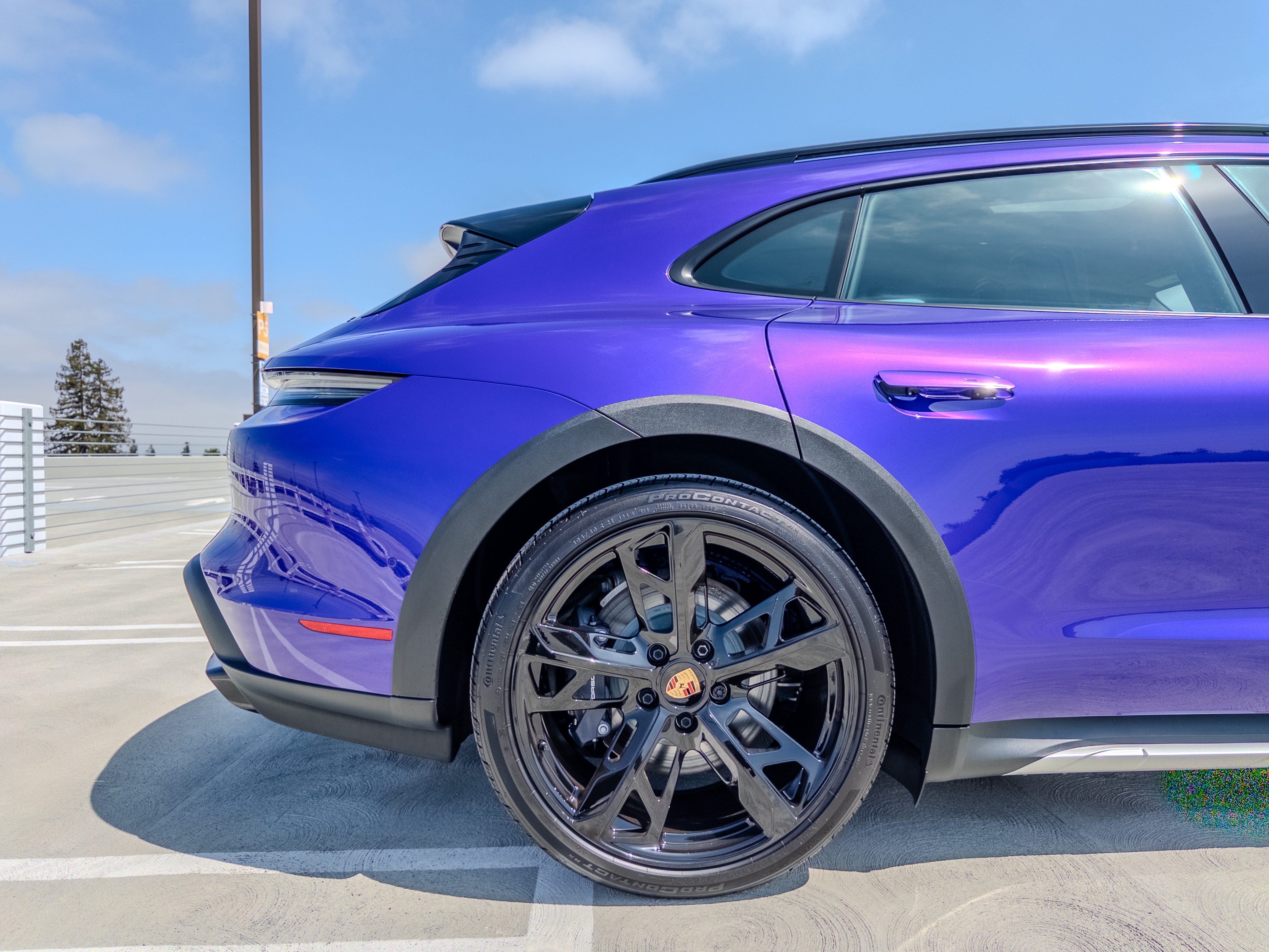 2025 Porsche Taycan Cross Turismo 4 - 13
