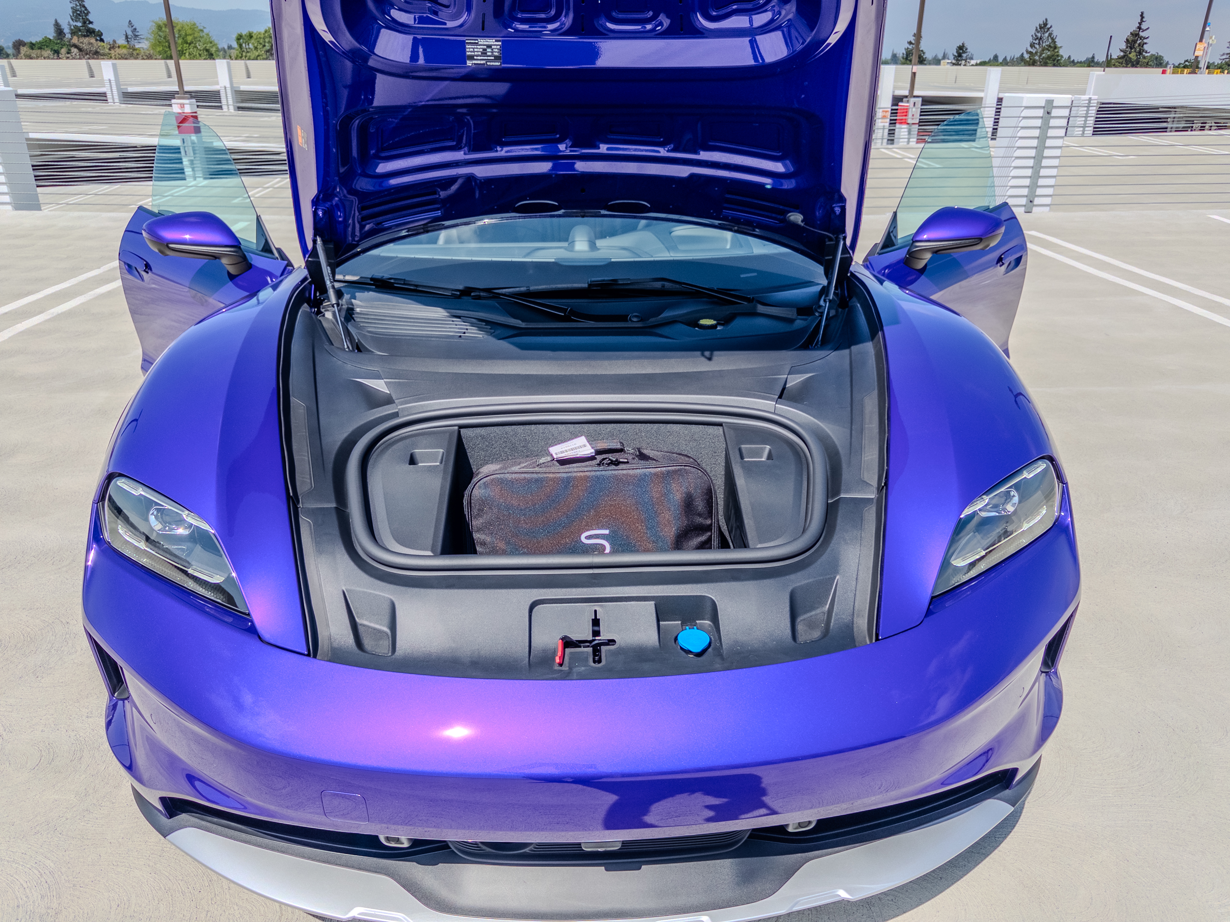 2025 Porsche Taycan Cross Turismo 4 - 15