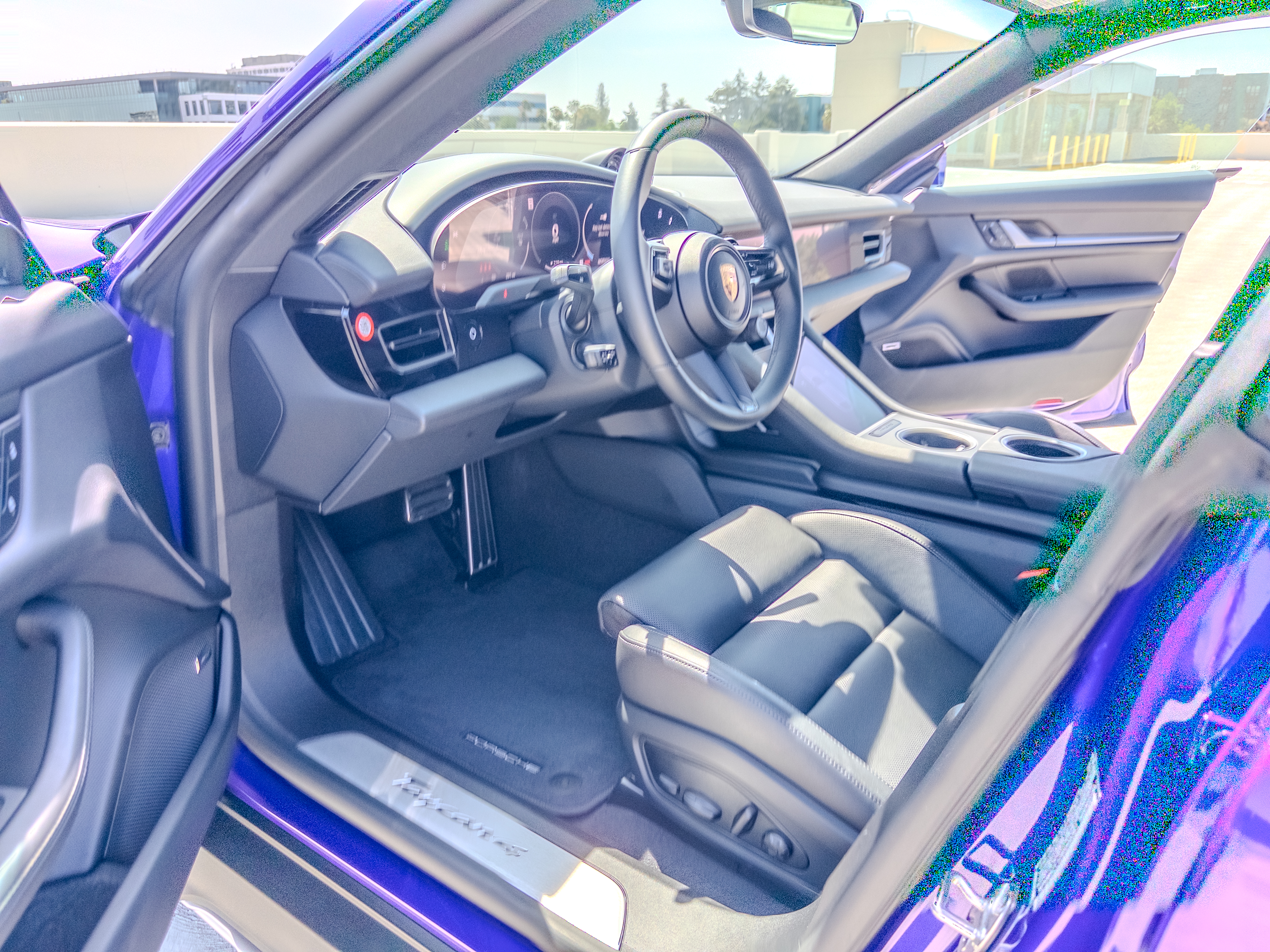 2025 Porsche Taycan Cross Turismo 4 - 16