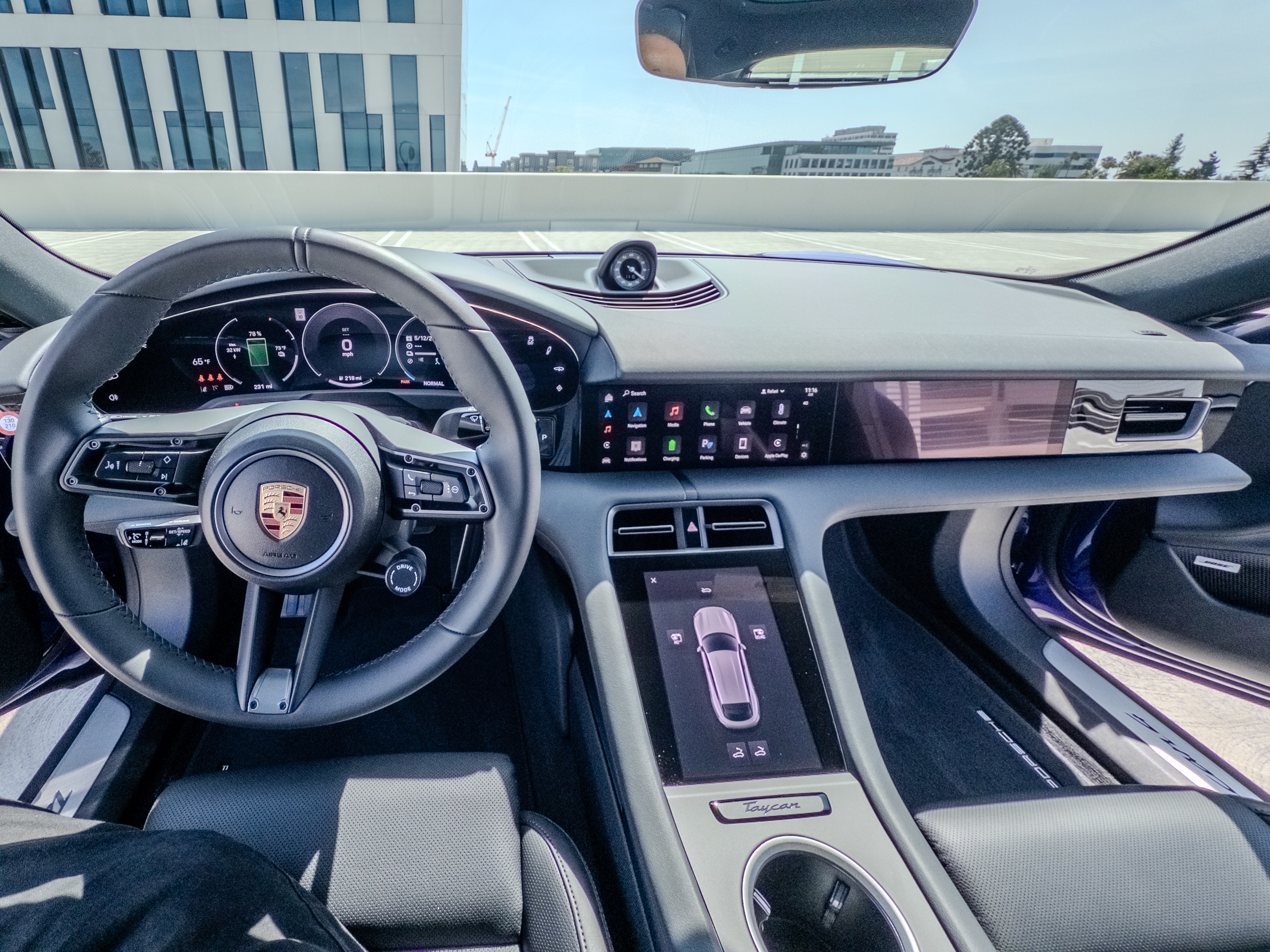 2025 Porsche Taycan Cross Turismo 4 - 17