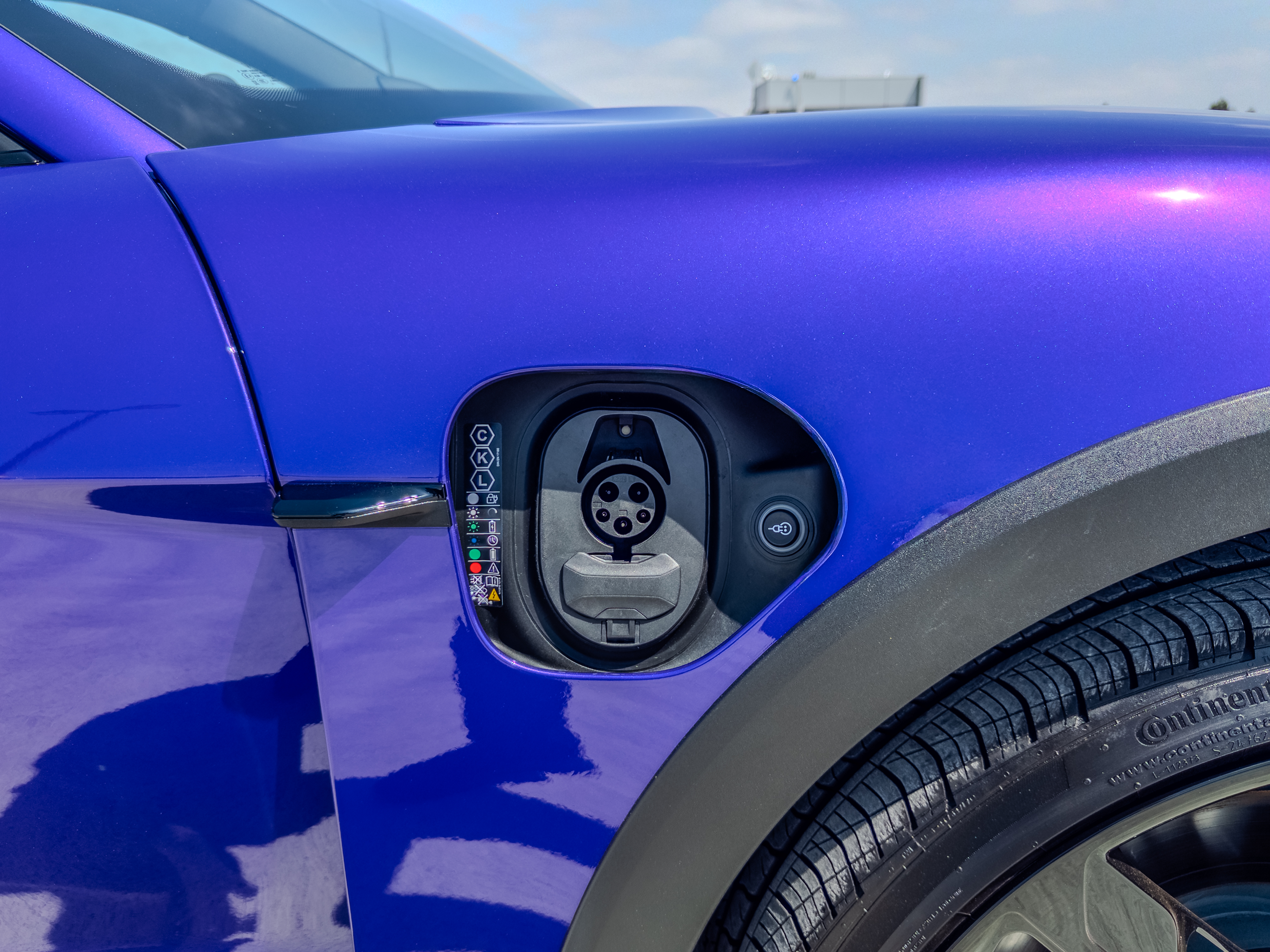 2025 Porsche Taycan Cross Turismo 4 - 19