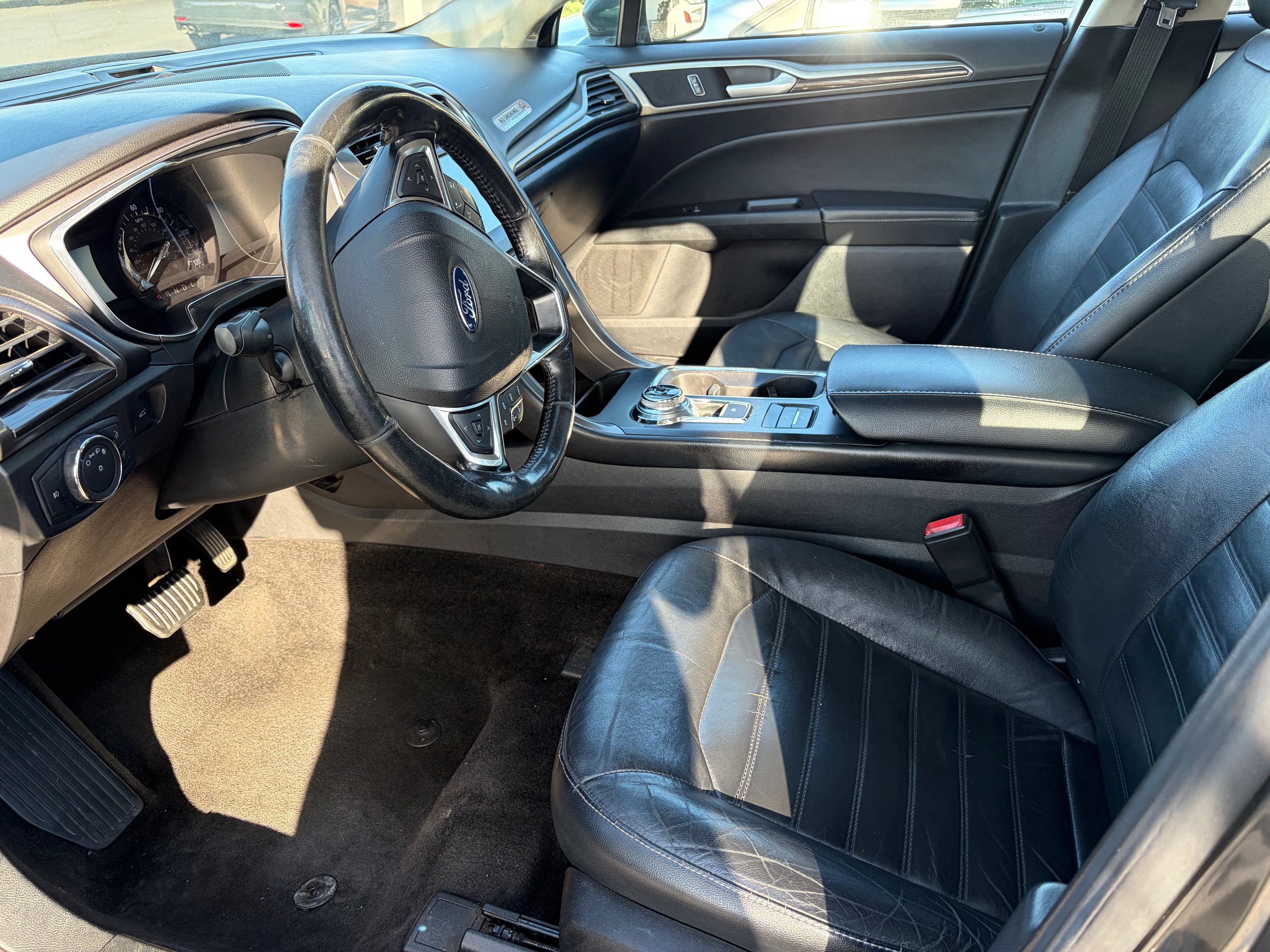 2017 Ford Fusion Energi SE Luxury - 6
