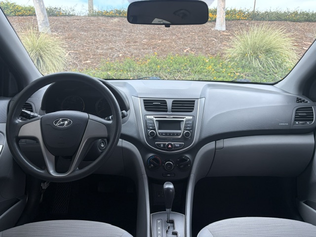 2017 Hyundai Accent SE - 6