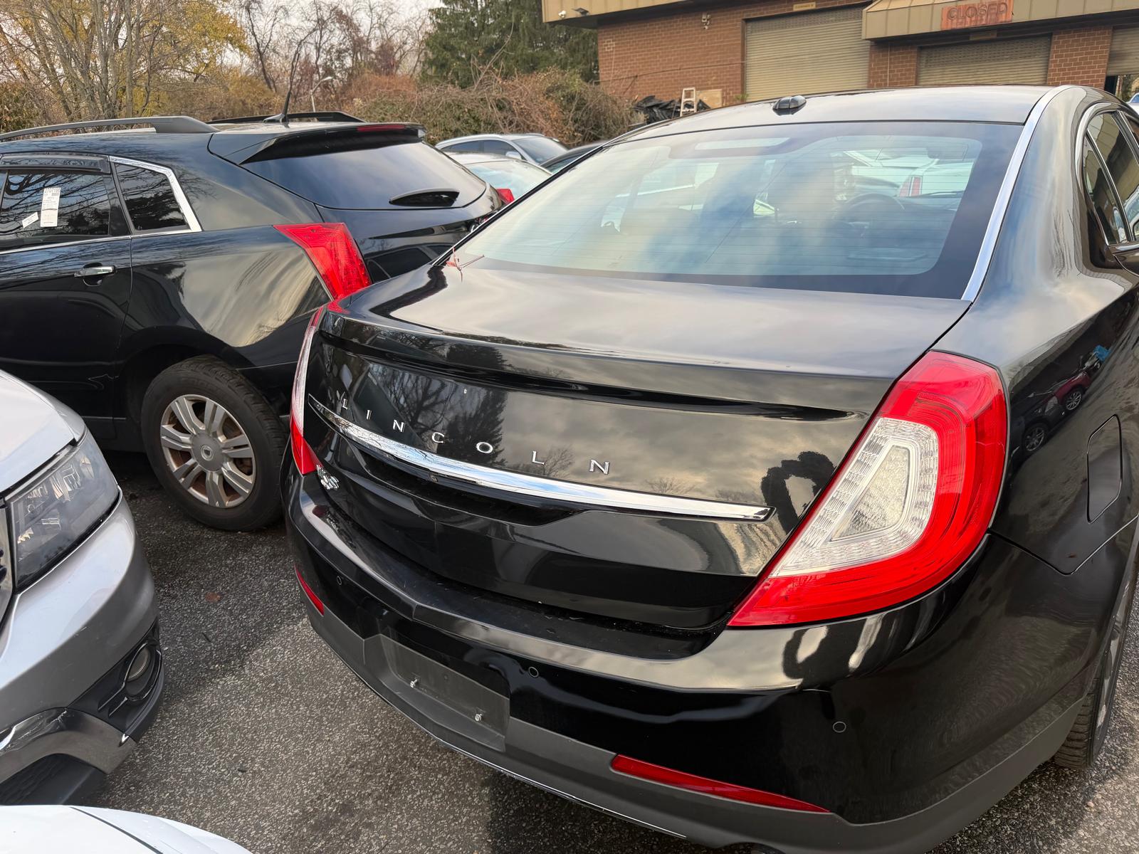 2015 Lincoln MKS Base - 2