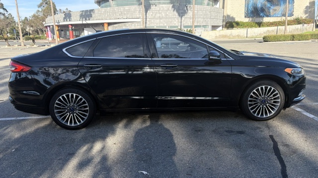 2017 Ford Fusion SE - 8