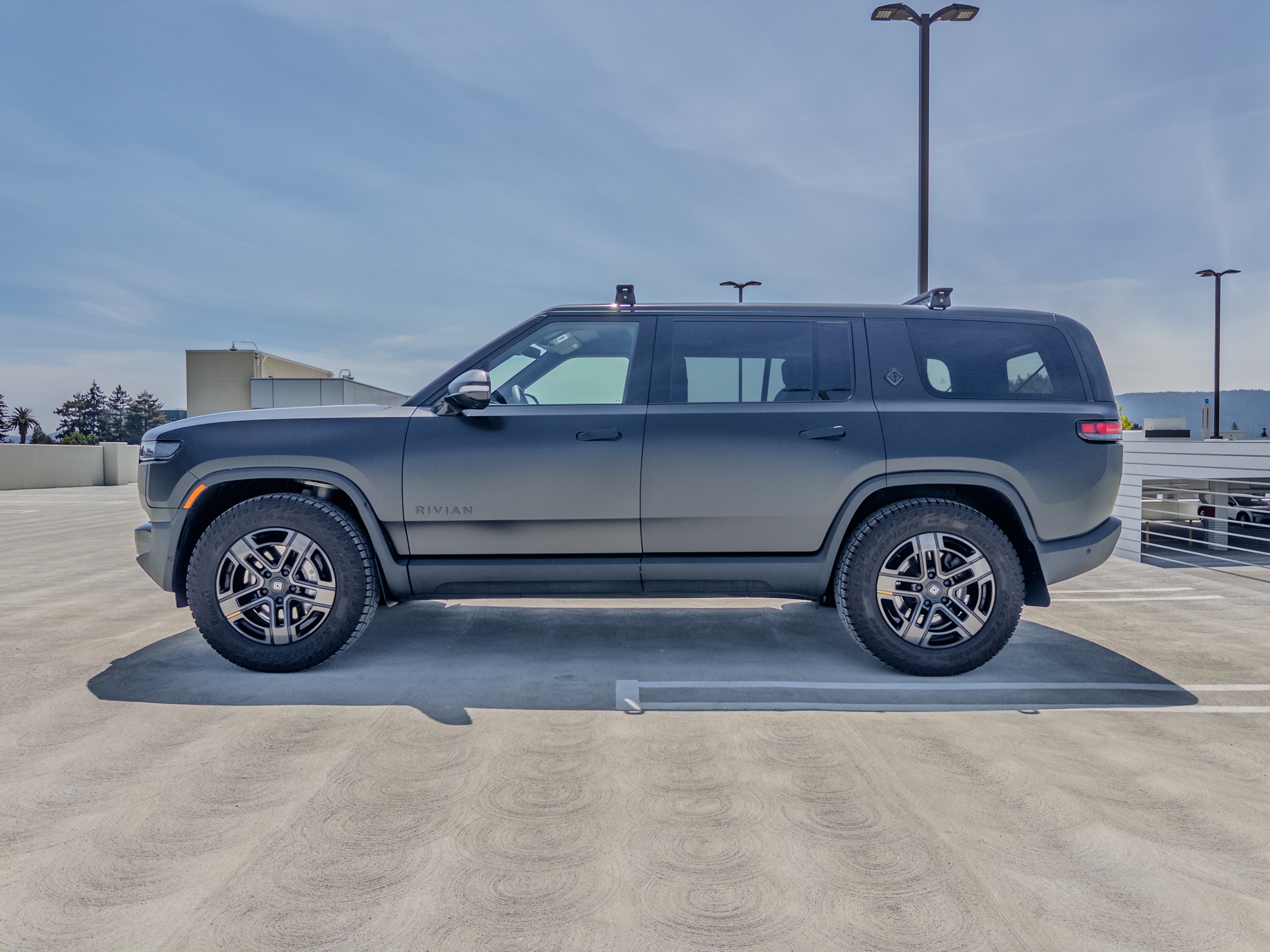 2024 Rivian R1S Adventure Dual Motor Max Pack - 3