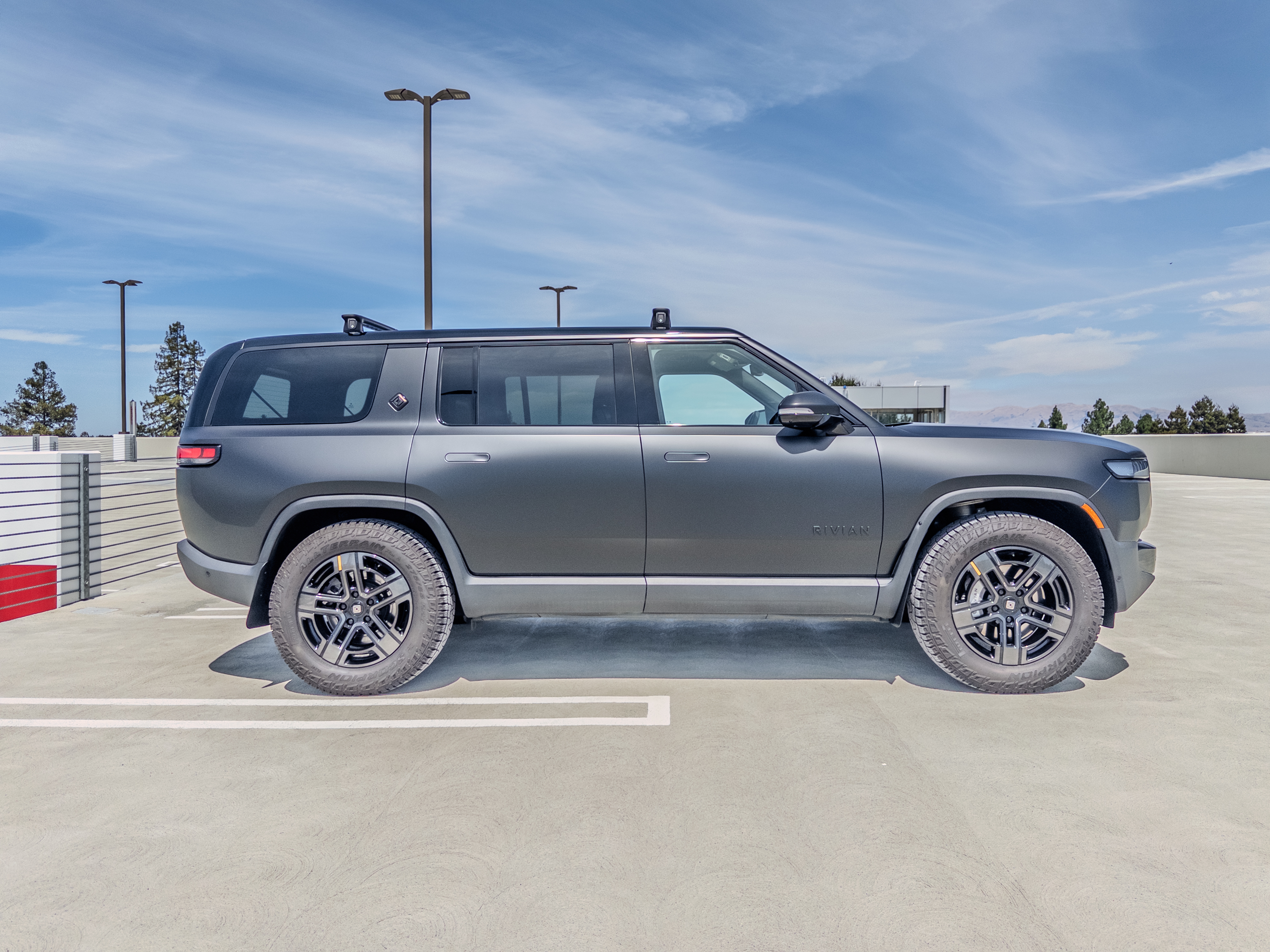 2024 Rivian R1S Adventure Dual Motor Max Pack - 4