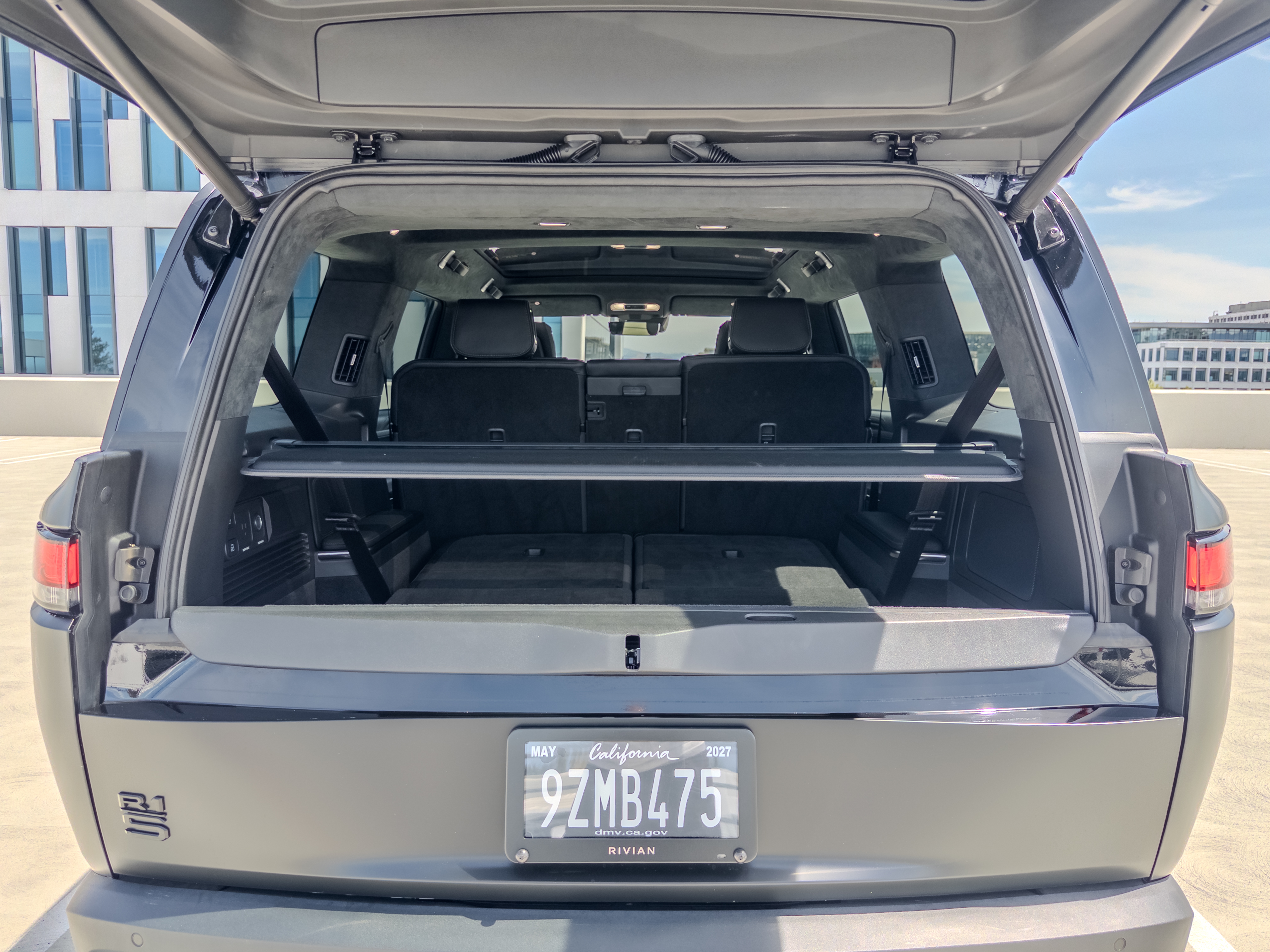 2024 Rivian R1S Adventure Dual Motor Max Pack - 10