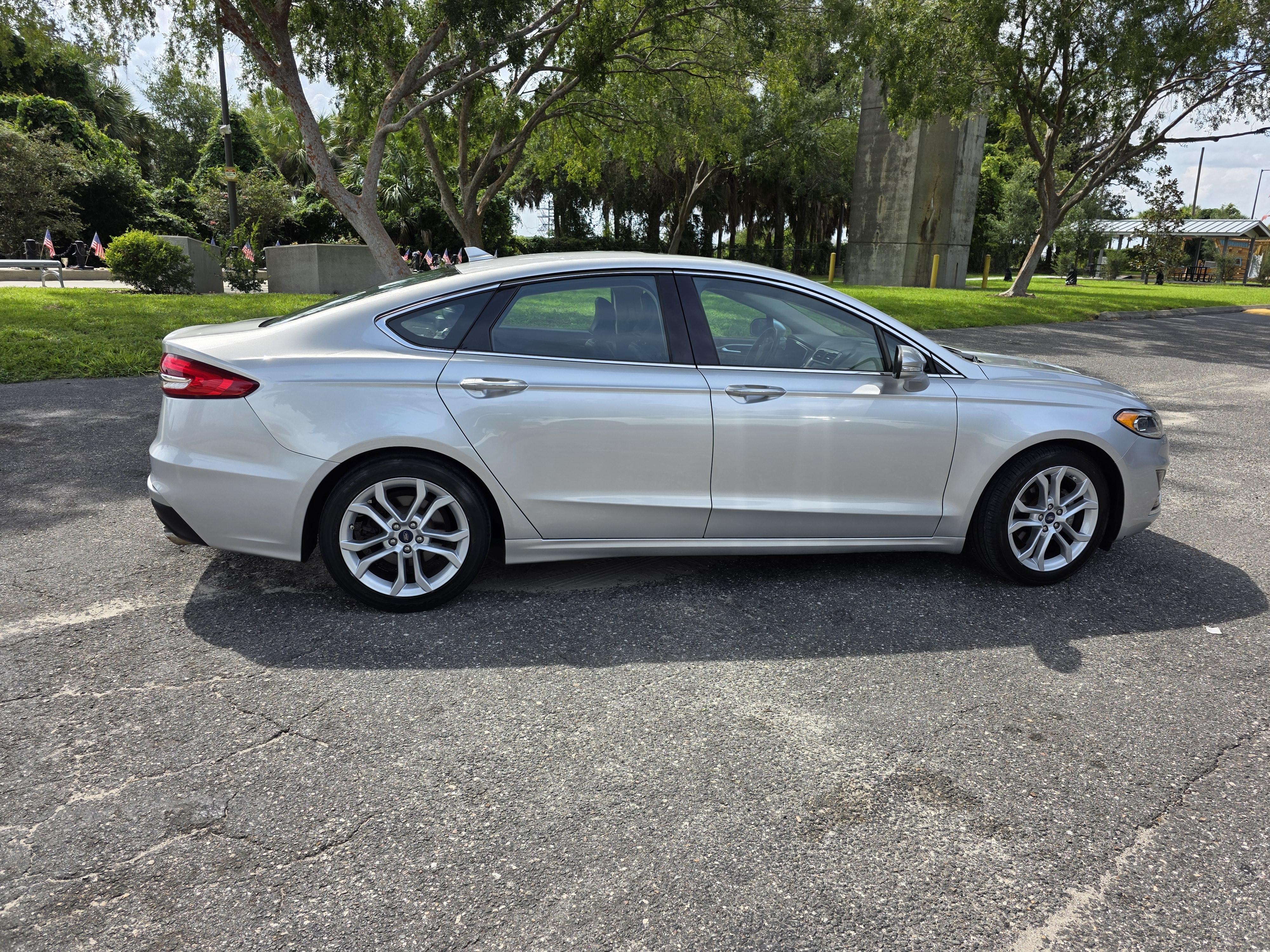 2019 Ford Fusion SEL - 8