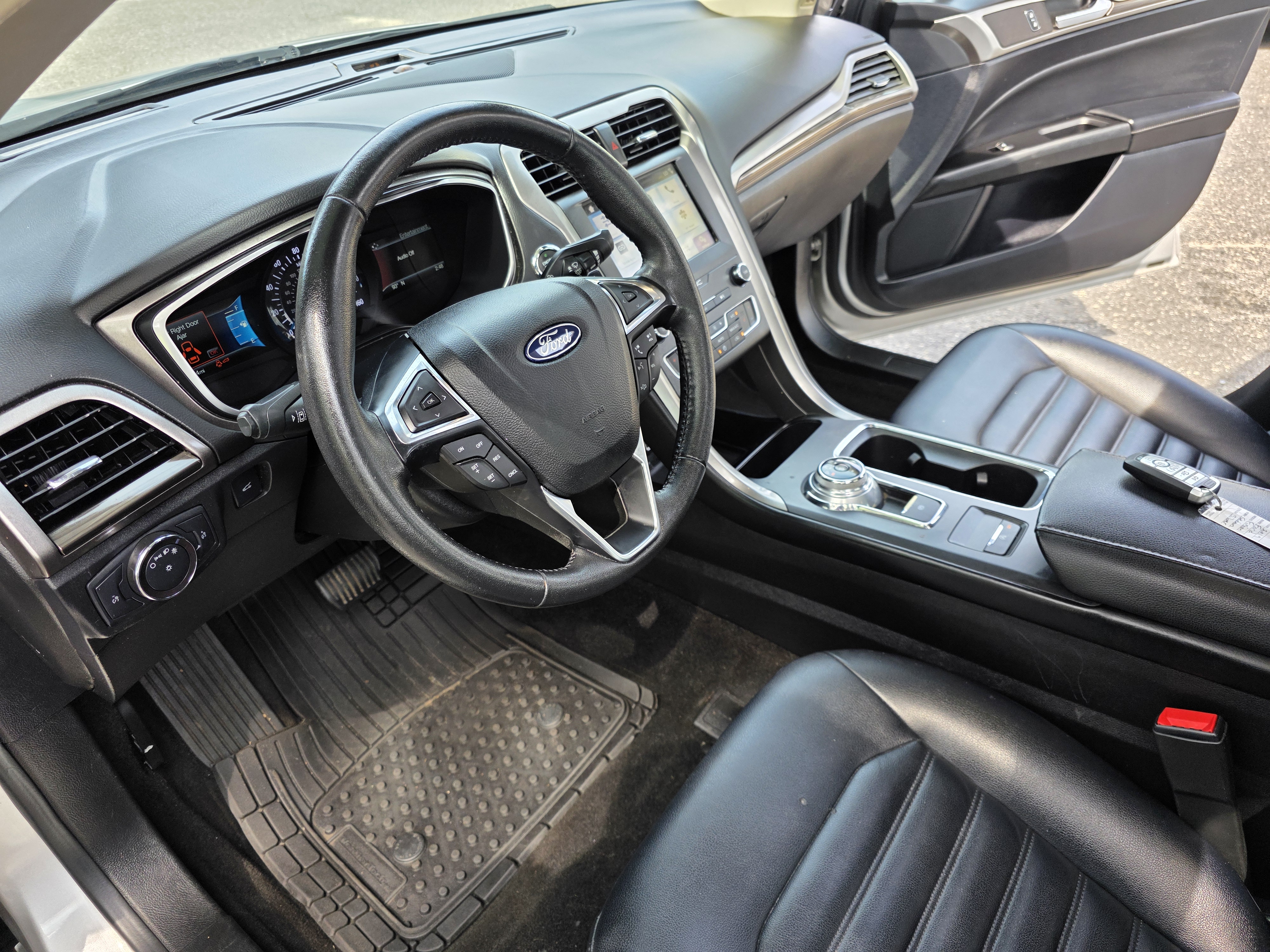 2019 Ford Fusion SEL - 11