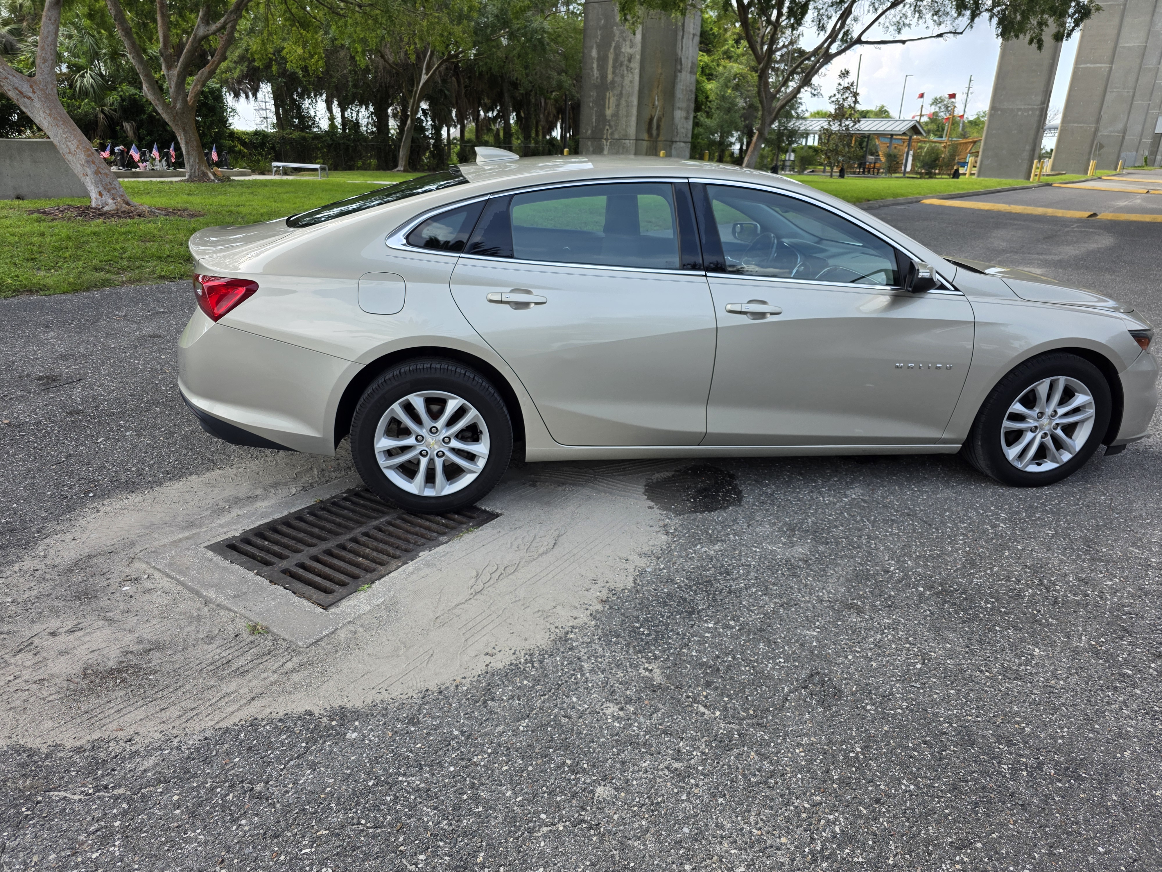 2016 Chevrolet Malibu 1LT - 6