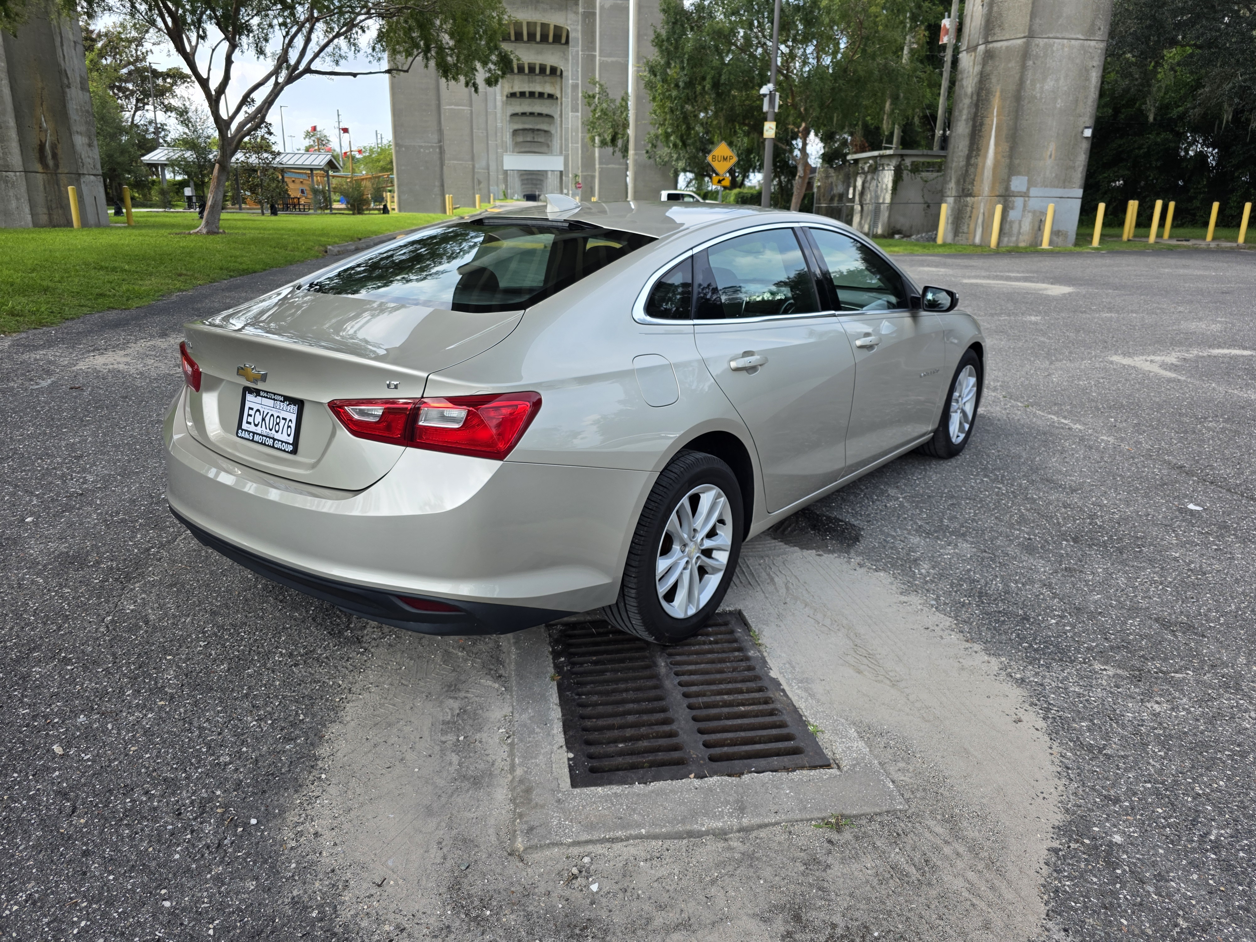 2016 Chevrolet Malibu 1LT - 8